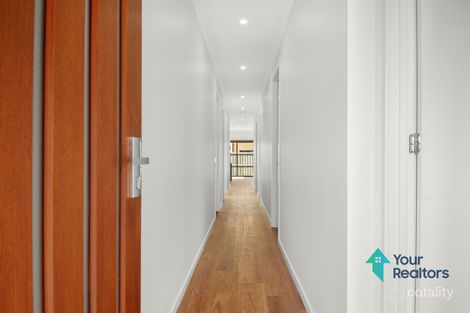 Property photo of 7 Generation Crescent Mambourin VIC 3024