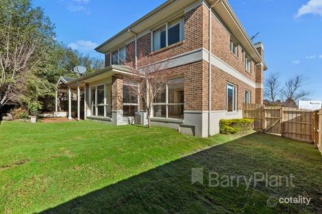 Property photo of 1 Highview Court Lysterfield VIC 3156