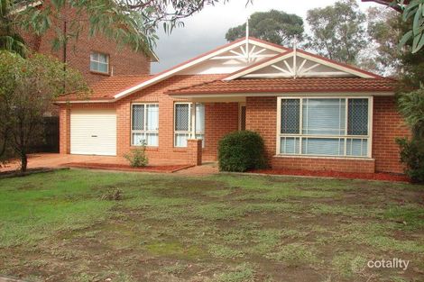 28 Cassinia Ct, Wattle Grove, NSW 2173