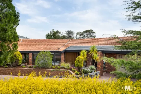 Property photo of 1 Hakea Road Keilor VIC 3036