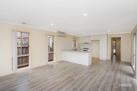 Property photo of 2/12 Mingos Court Werribee VIC 3030