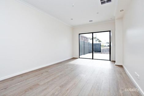 Property photo of 2/61 Springleaf Road Tarneit VIC 3029