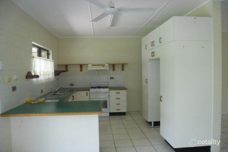 Property photo of 114 Marina Drive Bushland Beach QLD 4818