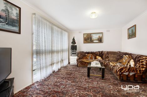 Property photo of 38 Gillespie Road St Albans VIC 3021