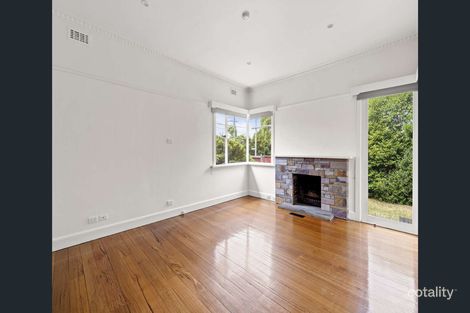 Property photo of 8 Edinburgh Street Box Hill South VIC 3128
