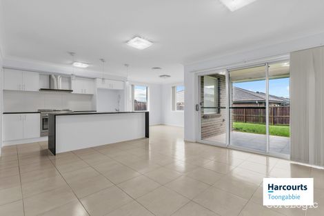 Property photo of 39 Sugarloaf Crescent Colebee NSW 2761