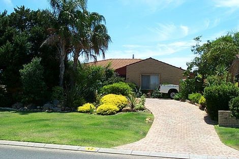 17 The Crest, Woodvale, WA 6026
