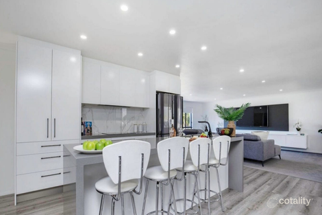 Property photo of 8 Tiger Drive Arundel QLD 4214