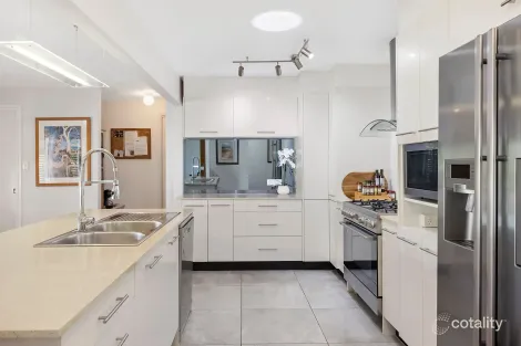 Property photo of 4 Shamrock Drive Berkeley Vale NSW 2261