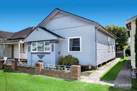 8 Wilkinson St, Mayfield, NSW 2304