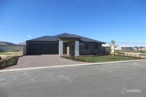 8 Wandina Way, Golden Bay, WA 6174