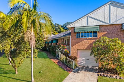 Property photo of 1/8 Willowin Close Green Point NSW 2251