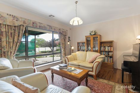 Property photo of 4 Jenny Crescent Morphett Vale SA 5162