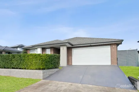 Property photo of 16 Ewing Loop Oran Park NSW 2570