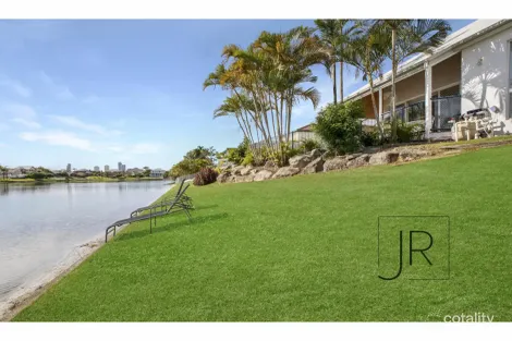 Property photo of 86 Cypress Drive Broadbeach Waters QLD 4218