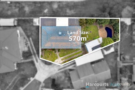 Property photo of 17 Candytuft Close Cranbourne North VIC 3977