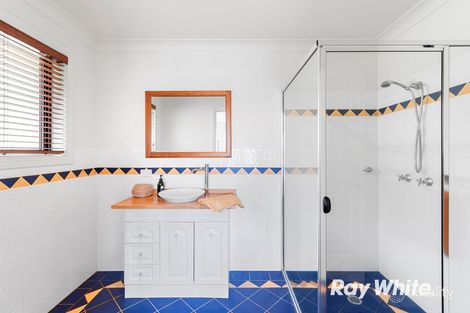 4 Oxley Pl, Sunshine Bay, NSW 2536