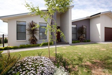 Property photo of 22 Valencia Drive Orange NSW 2800