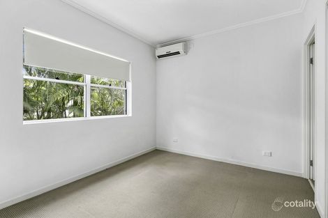 Property photo of 2/320 Wynnum Road Norman Park QLD 4170