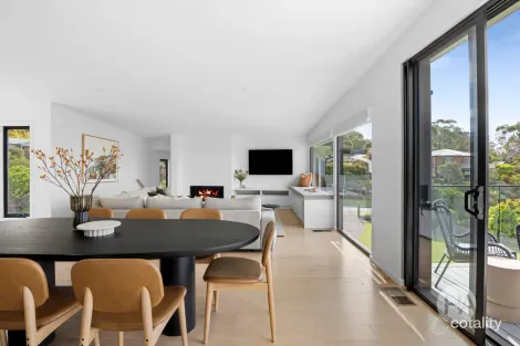 Property photo of 8 Somerset Drive Dromana VIC 3936