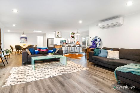 Property photo of 8 Shrewsbury Court Frankston VIC 3199