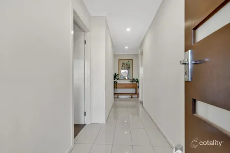 Property photo of 8 Tackle Drive Point Cook VIC 3030