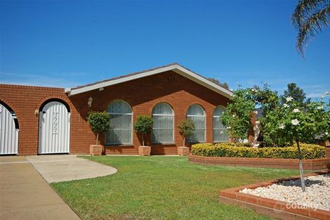 Property photo of 10 Wren Street Mount Austin NSW 2650