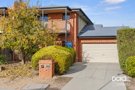 3 Wisteria Ct, Flora Hill, VIC 3550