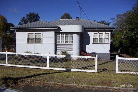 2 Lochel St, Mount Lofty, QLD 4350
