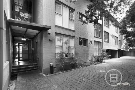11/301 Dandenong Rd, Prahran, VIC 3181