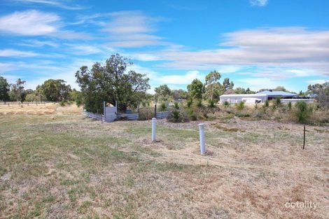 Property photo of 7 Triandra Court Banjup WA 6164