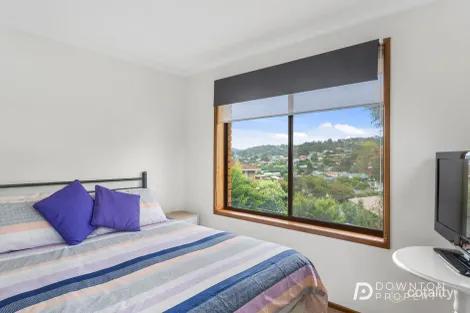 Property photo of 74 Henley Street Lindisfarne TAS 7015