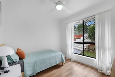 Property photo of 6 Angus Court Highland Park QLD 4211