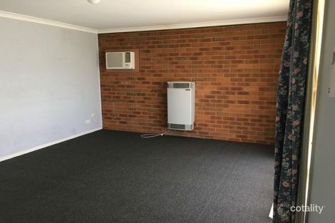 Property photo of 8 Glenn Close Cranbourne West VIC 3977