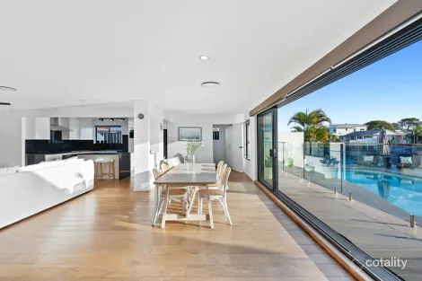 Property photo of 7 Sarasota Key Broadbeach Waters QLD 4218