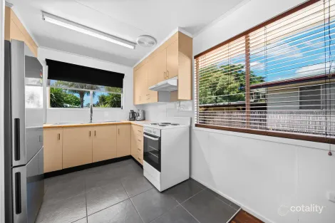 Property photo of 7 Bendee Crescent Blackwater QLD 4717