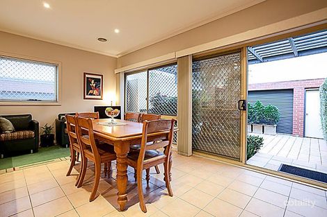 Property photo of 22 Simpson Walk Kensington VIC 3031