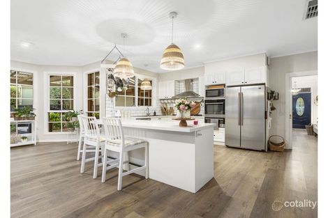 Property photo of 11 Woolmer Court Frankston South VIC 3199