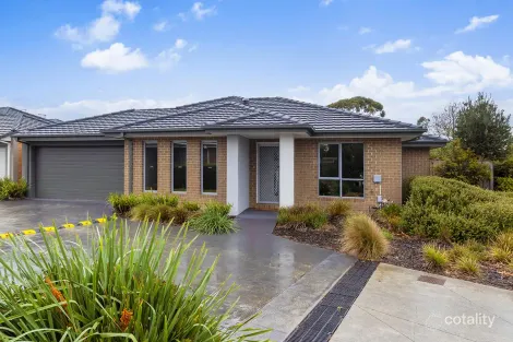 Property photo of 2 Sunflower Circuit Carrum Downs VIC 3201
