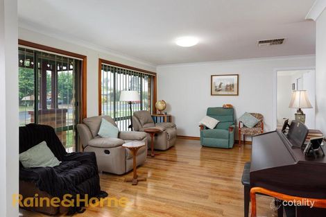 Property photo of 17 Elanora Place Glenfield Park NSW 2650