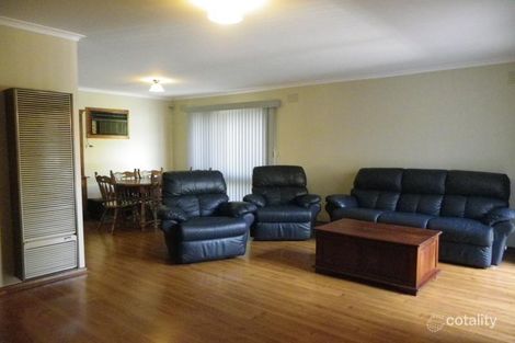 Property photo of 4 Innes Court Taylors Lakes VIC 3038