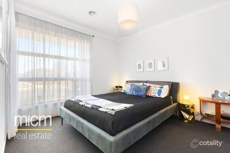 Property photo of 10 Battery Road Point Cook VIC 3030