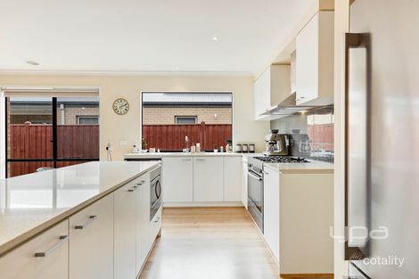 Property photo of 11 Westlock Road Mickleham VIC 3064