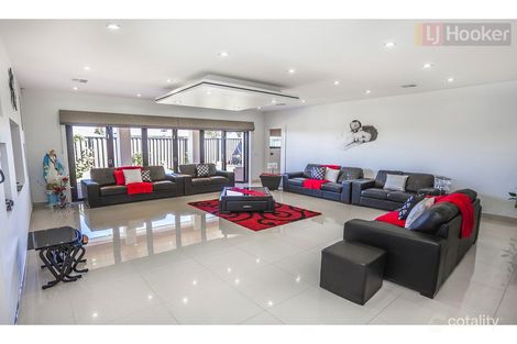 Property photo of 108 Biltmore Crescent Roxburgh Park VIC 3064