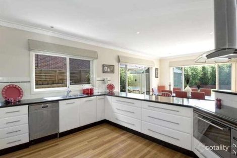 Property photo of 44 Williamson Avenue Strathmore VIC 3041