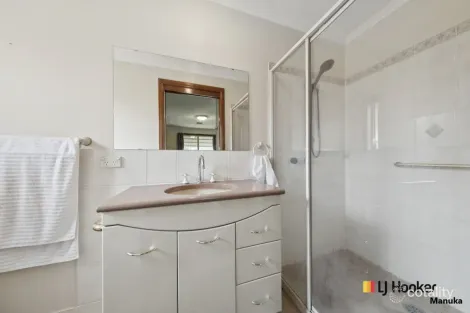 Property photo of 35 Burraly Court Ngunnawal ACT 2913