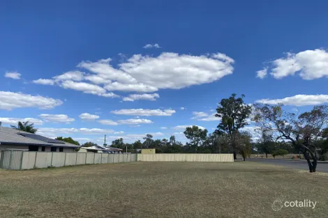 60 Geraghty St, Cecil Plains, QLD 4407