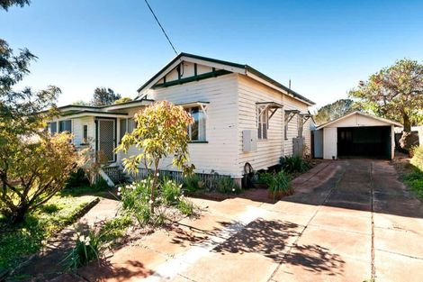 40 Clark St, South Toowoomba, QLD 4350