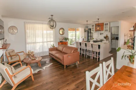 Property photo of 21 Cadia Place Wuuluman NSW 2820