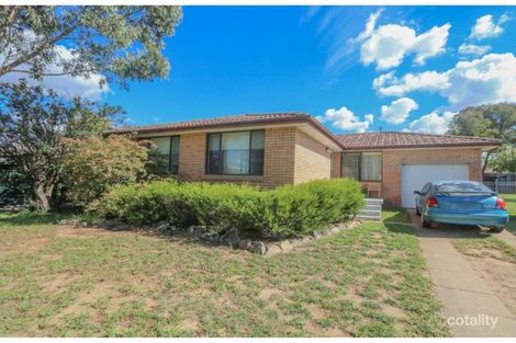 Property photo of 4 Bouffler Close Kelso NSW 2795
